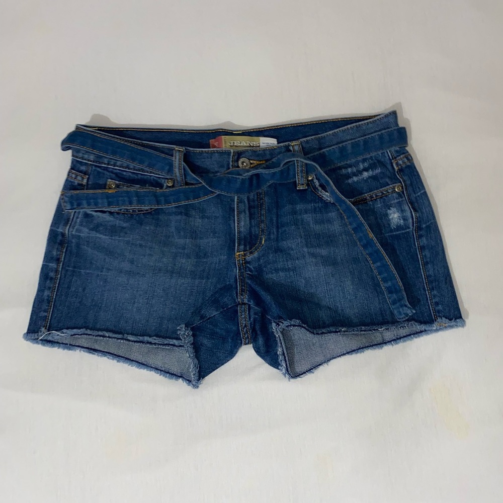 Old Navy short with belt
